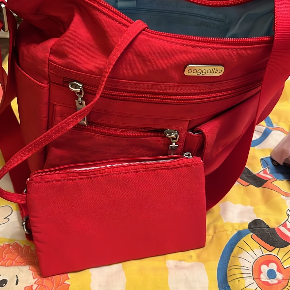 baggallini Shoulder Bag - Picture 7 of 14